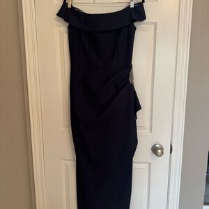 Alex Evenings Off-the-Shoulder Navy Midi Dress with Side Accent